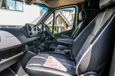 Lot 215 - 2023 Mercedes-Benz Sprinter 315 Premium CDI