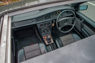 Lot 1985 Mercedes-Benz 190E 2.3-16