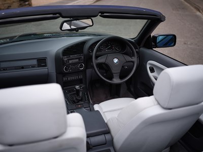 Lot 1995 BMW 328i Convertible