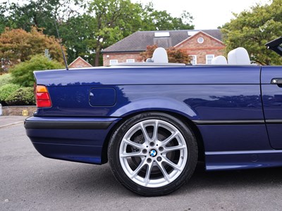 Lot 1995 BMW 328i Convertible