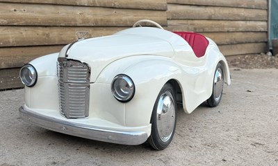 Lot 1959 Austin J40 Pedal Car