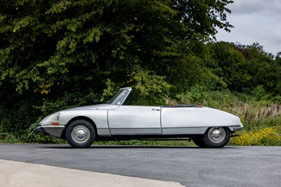 Lot 157 - 1967 Citroën ID19 Convertible