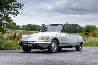 Lot 157 - 1967 Citroën ID19 Convertible