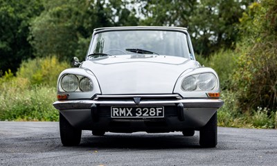 Lot 157 - 1967 Citroën ID19 Convertible