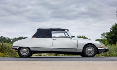 Lot 157 - 1967 Citroën ID19 Convertible
