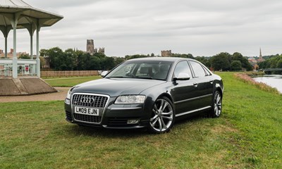 Lot 2009 Audi S8