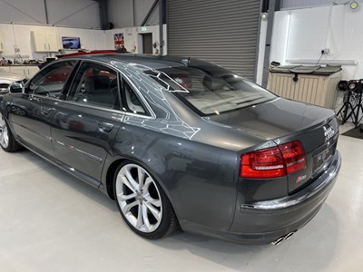 Lot 270 - 2009 Audi S8