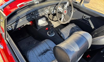 Lot 261 - 1971 MGB Roadster