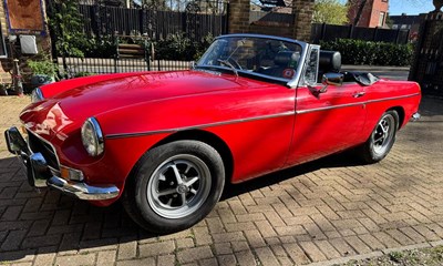 Lot 1971 MGB Roadster