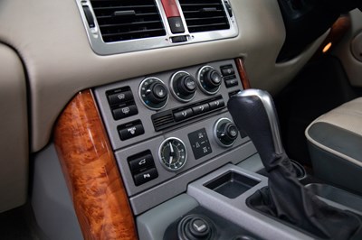 Lot 212 - 2005 Range Rover V8 Autobiography (4.4 litre)
