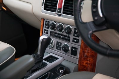 Lot 212 - 2005 Range Rover V8 Autobiography (4.4 litre)