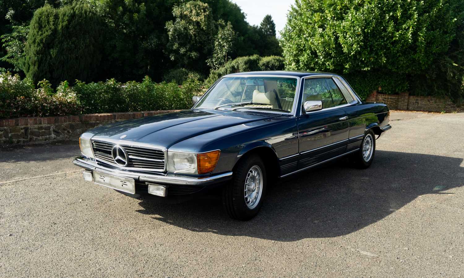 Lot 255 - 1979 Mercedes-Benz 450 SLC