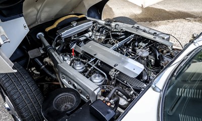 Lot 242 - 1972 Jaguar E-Type Series III Roadster