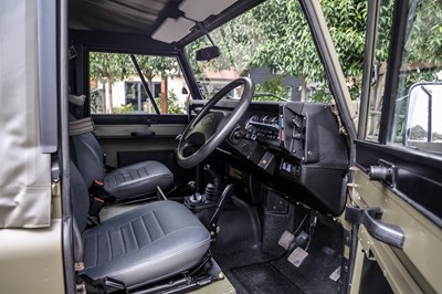 Lot 208 - 1998 Land Rover 90 Defender Wolf