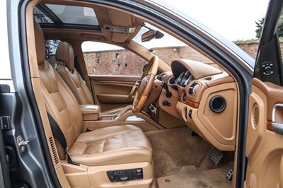 Lot 2006 Porsche Cayenne Turbo S