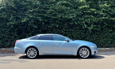 Lot 2011 Jaguar XJ 5.0 V8 Portfolio