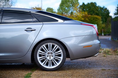 Lot 128 - 2010 Jaguar XJ Portfolio V8 (5.0 litre)