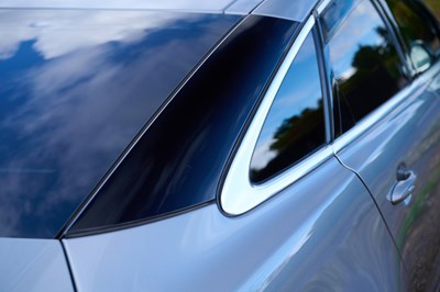 Lot 128 - 2010 Jaguar XJ Portfolio V8 (5.0 litre)