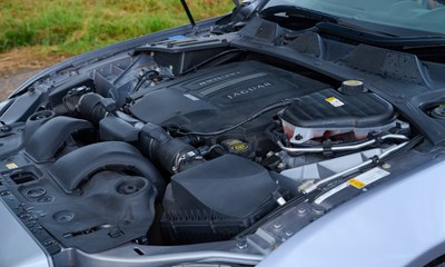 Lot 128 - 2010 Jaguar XJ Portfolio V8 (5.0 litre)