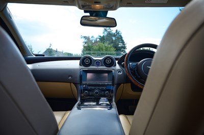 Lot 128 - 2010 Jaguar XJ Portfolio V8 (5.0 litre)