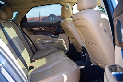 Lot 128 - 2010 Jaguar XJ Portfolio V8 (5.0 litre)
