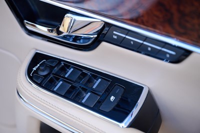 Lot 128 - 2010 Jaguar XJ Portfolio V8 (5.0 litre)