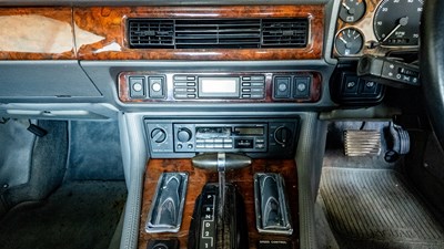 Lot 111 - 1992 Jaguar XJS V12