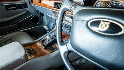 Lot 111 - 1992 Jaguar XJS V12