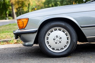 Lot 135 - 1987 Mercedes-Benz 420 SL