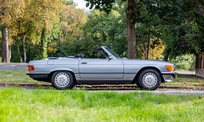 Lot 135 - 1987 Mercedes-Benz 420 SL