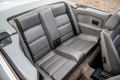 Lot 106 - 1993 BMW 318i (E30) Lux Convertible