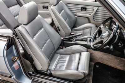 Lot 106 - 1993 BMW 318i (E30) Lux Convertible