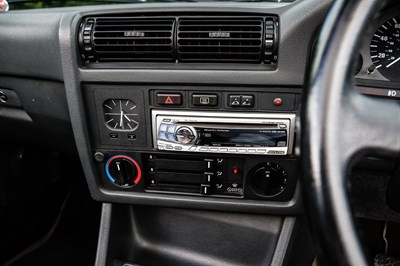 Lot 106 - 1993 BMW 318i (E30) Lux Convertible