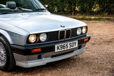Lot 106 - 1993 BMW 318i (E30) Lux Convertible