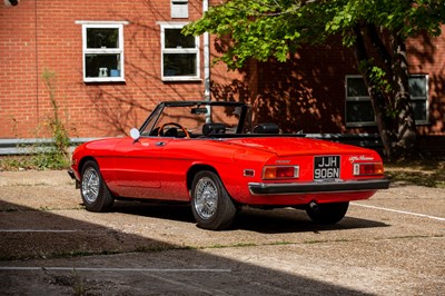 Lot 123 - 1975 Alfa Romeo 2000 Spider Veloce