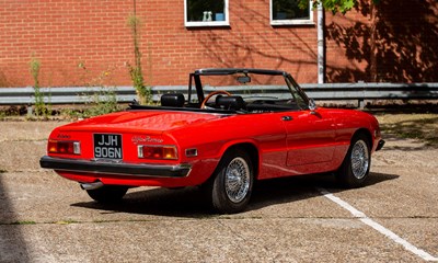 Lot 123 - 1975 Alfa Romeo 2000 Spider Veloce