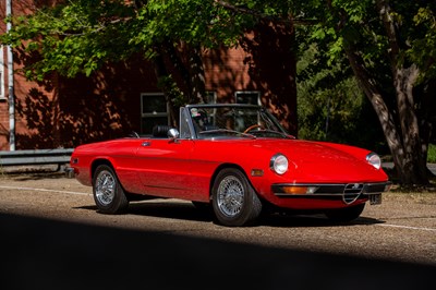 Lot 123 - 1975 Alfa Romeo 2000 Spider Veloce
