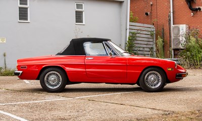 Lot 123 - 1975 Alfa Romeo 2000 Spider Veloce