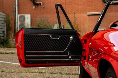 Lot 123 - 1975 Alfa Romeo 2000 Spider Veloce