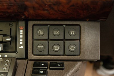 Lot 231 - 1993 Range Rover Classic 3.9 Vogue SE Limited Edition