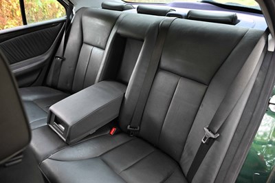 Lot 104 - 1998 Mercedes-Benz E320 (W210)