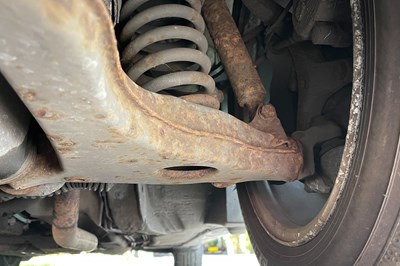 Lot 104 - 1998 Mercedes-Benz E320 (W210)