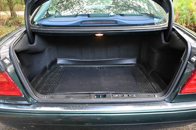 Lot 104 - 1998 Mercedes-Benz E320 (W210)