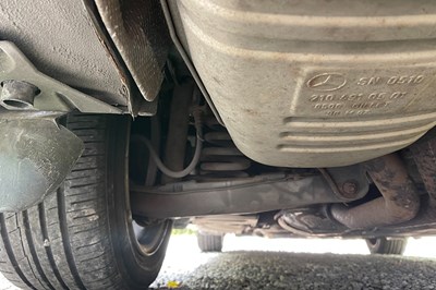 Lot 104 - 1998 Mercedes-Benz E320 (W210)