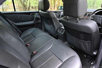 Lot 104 - 1998 Mercedes-Benz E320 (W210)