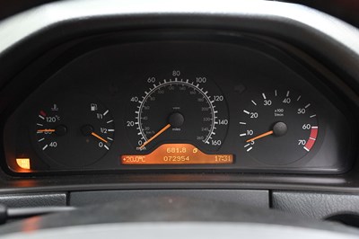 Lot 104 - 1998 Mercedes-Benz E320 (W210)