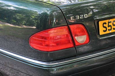 Lot 104 - 1998 Mercedes-Benz E320 (W210)