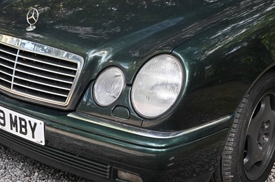 Lot 104 - 1998 Mercedes-Benz E320 (W210)