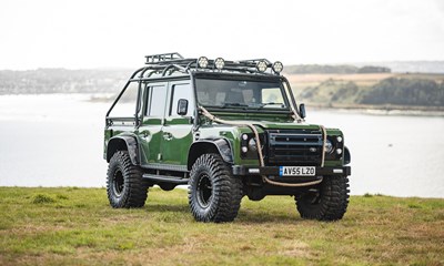 Lot 2005 Land Rover Defender ‘Spectre’ by Bespoke