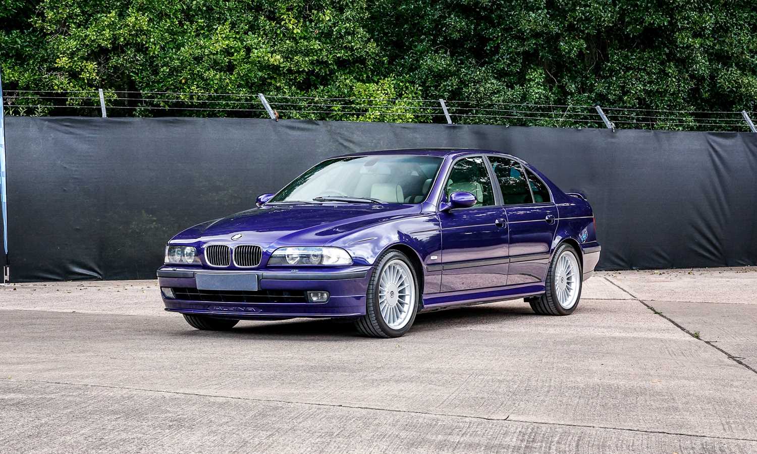 Lot 139 - 2000 BMW Alpina B10 V8